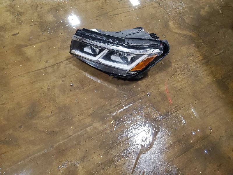 66601736 :رقم المزاد ، 1V2BR2CA2MC537583 vin ، 2021 Volkswagen Atlas مزاد بيع