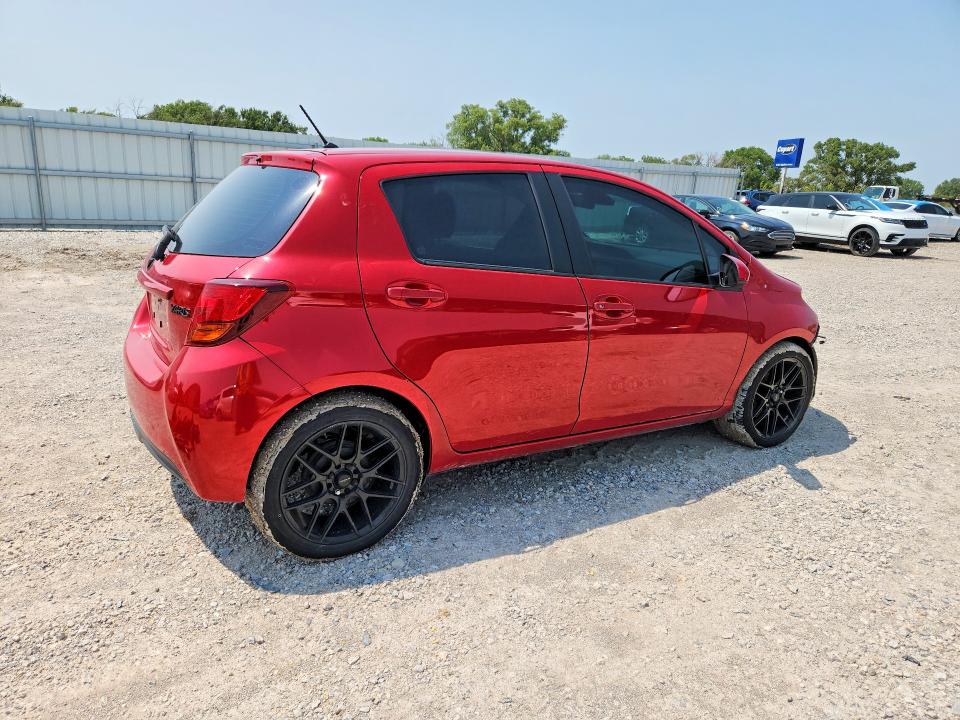 63937686 :رقم المزاد ، VNKKTUD3XHA075197 vin ، 2017 Toyota Yaris مزاد بيع