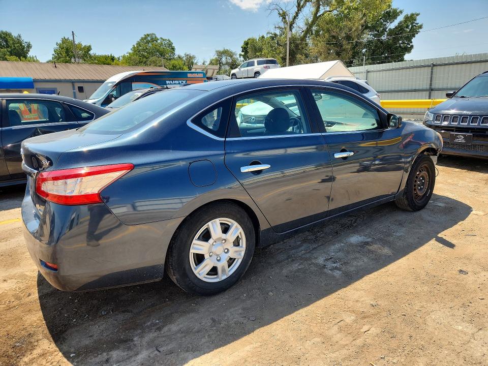2013 Nissan Sentra მანქანა იყიდება აუქციონზე, vin: 3N1AB7AP1DL608625, აუქციონის ნომერი: 66904126
