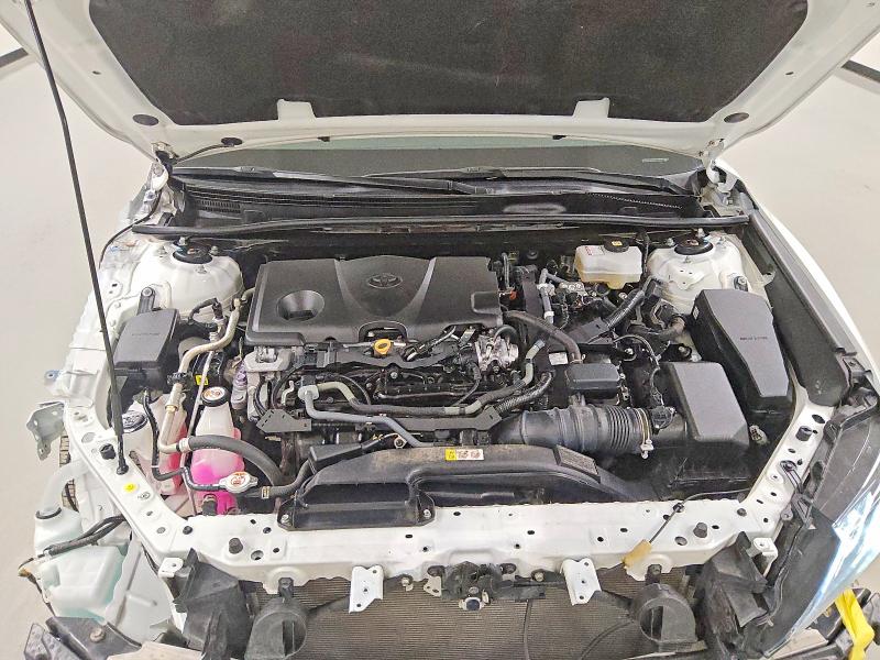 Продаж на аукціоні авто 2022 Toyota Camry, vin: 4T1K31AK0NU044923, номер лоту: 64155486