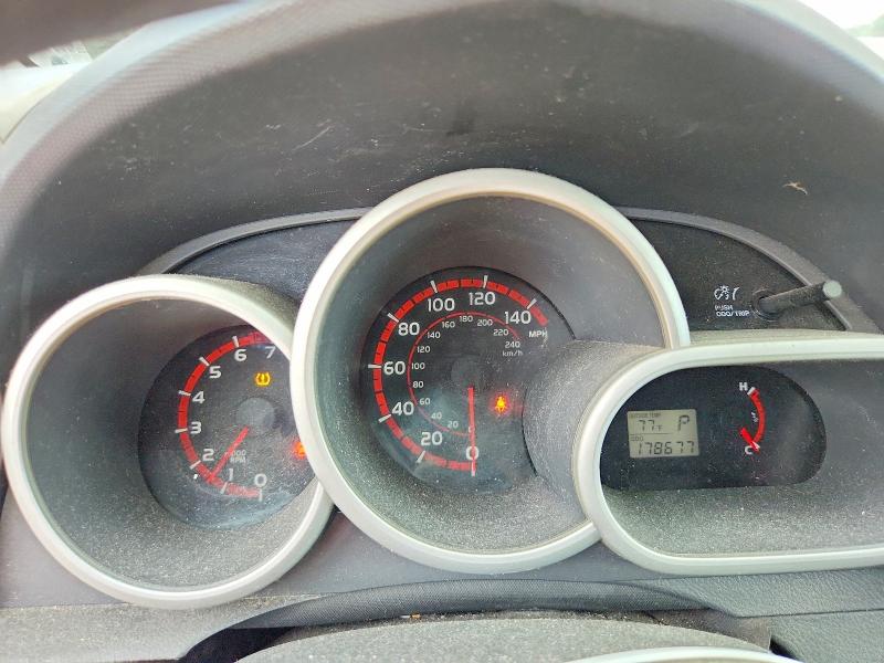 2010 Toyota Matrix მანქანა იყიდება აუქციონზე, vin: 2T1KE4EE8AC030831, აუქციონის ნომერი: 65554156