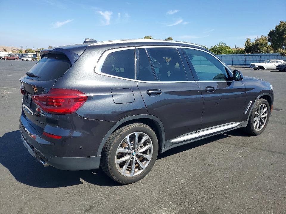 64390556 :رقم المزاد ، 5UXTR9C58KLR03947 vin ، 2019 Bmw X3 مزاد بيع