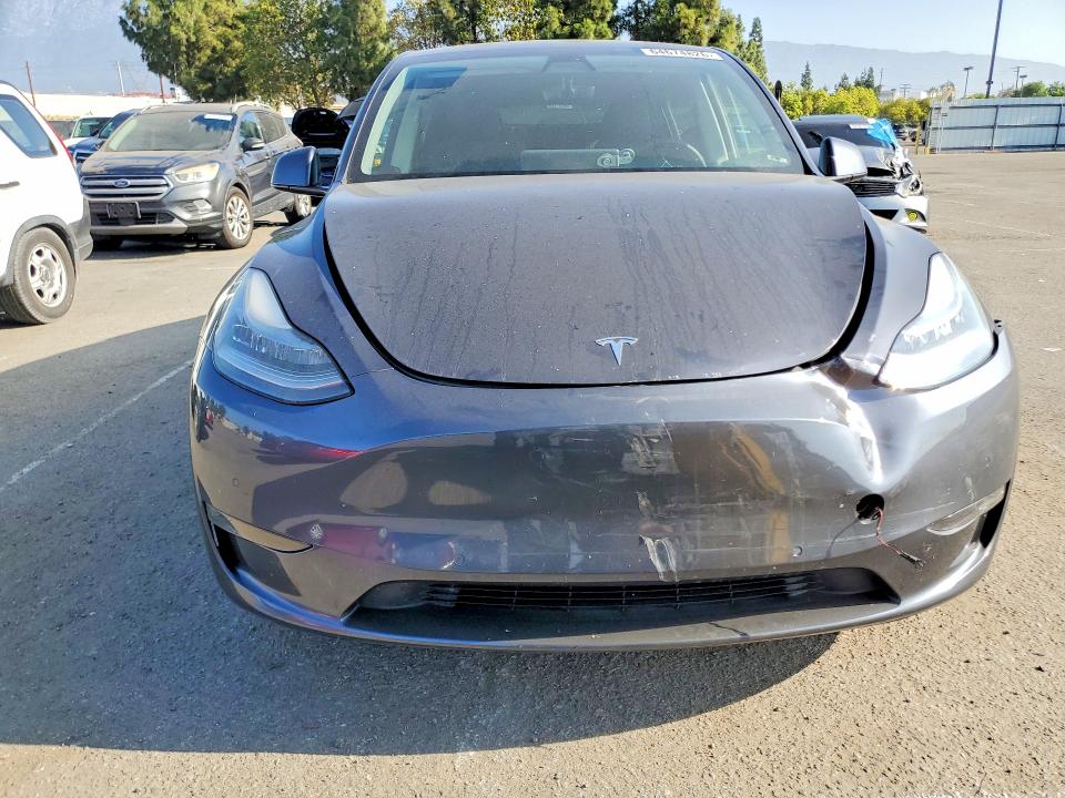 64674826 :رقم المزاد ، 5YJYGAEE8MF180229 vin ، 2021 Tesla Model Y مزاد بيع