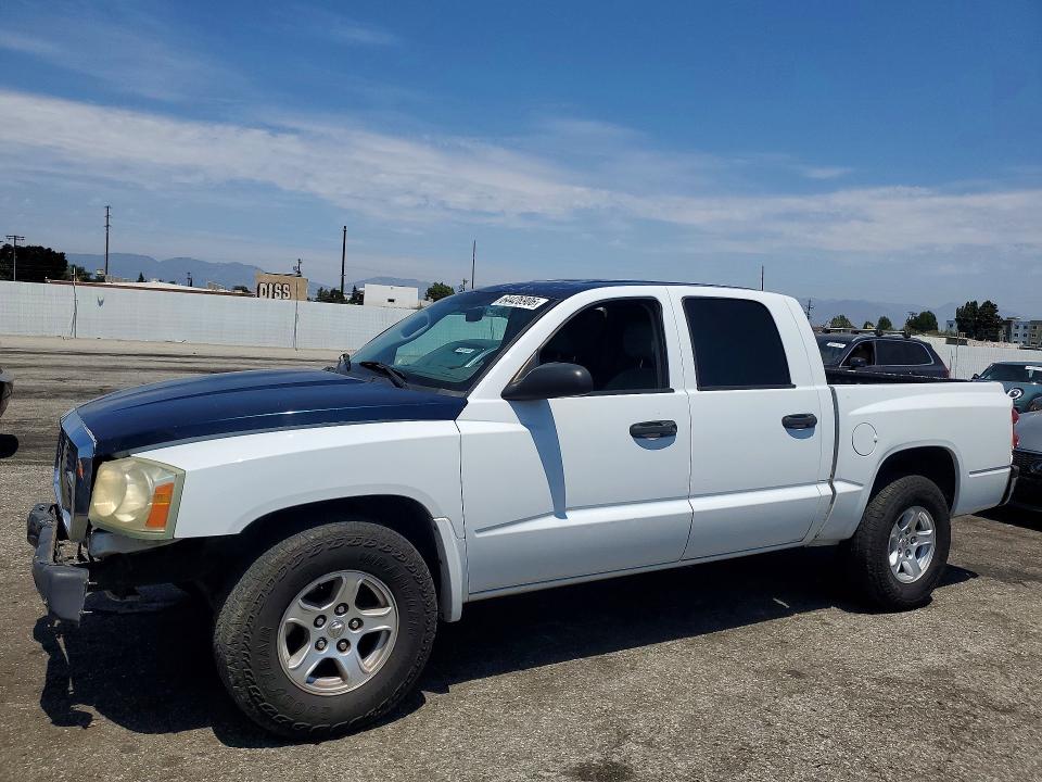 64426906 :رقم المزاد ، 1D7HE48K85S192299 vin ، 2005 Dodge Dakota مزاد بيع
