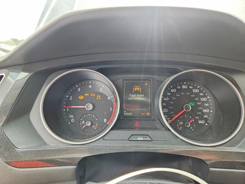 63537446 :رقم المزاد ، 3VV2B7AX3JM016796 vin ، 2018 Volkswagen Tiguan مزاد بيع