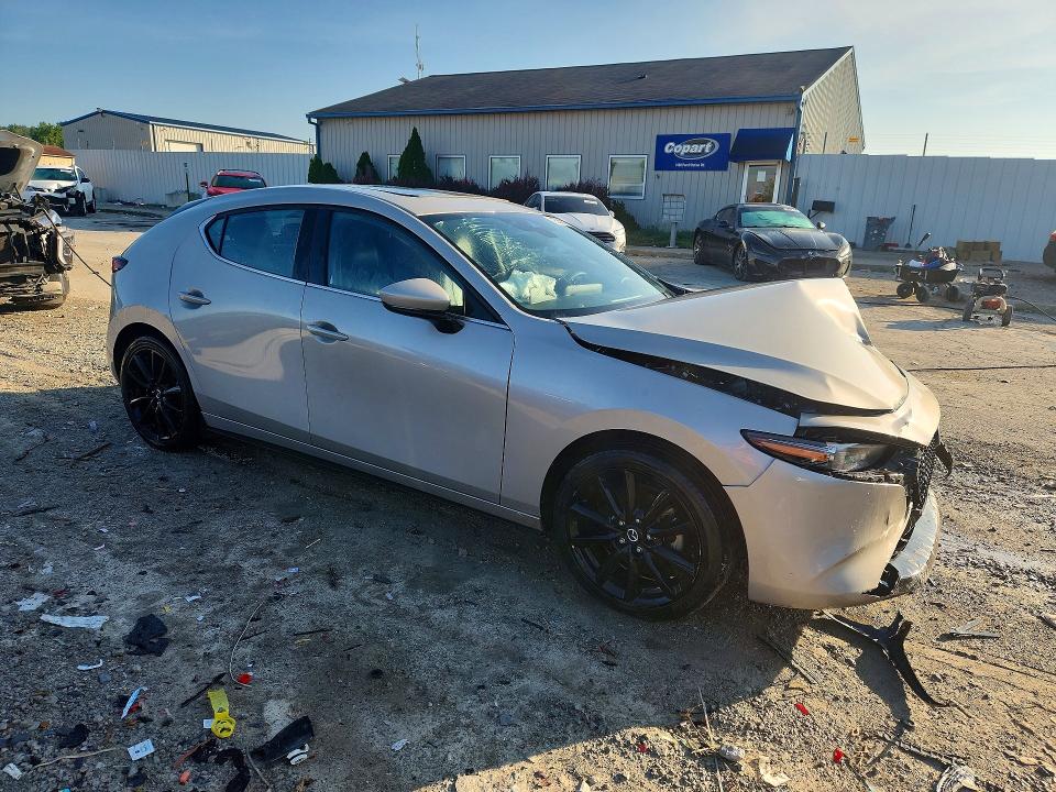 65850206 :رقم المزاد ، JM1BPBML7N1512585 vin ، 2022 Mazda 3 مزاد بيع