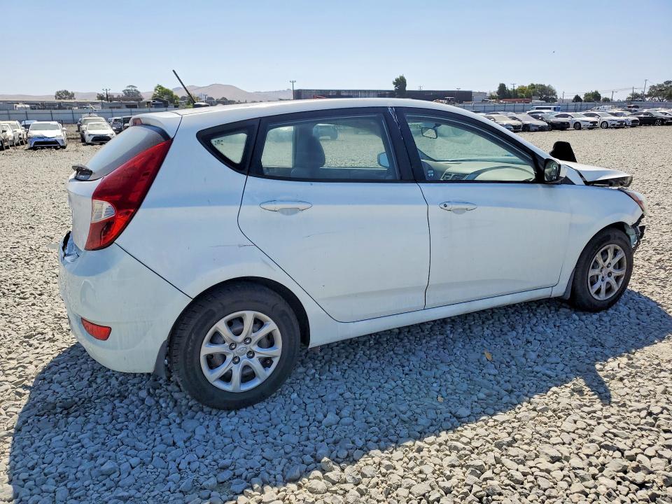 2014 Hyundai Accent მანქანა იყიდება აუქციონზე, vin: KMHCT5AE1EU174974, აუქციონის ნომერი: 63814746