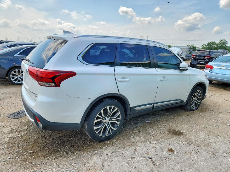 2018 Mitsubishi Outlander მანქანა იყიდება აუქციონზე, vin: JA4AZ3A33JZ013420, აუქციონის ნომერი: 65732796