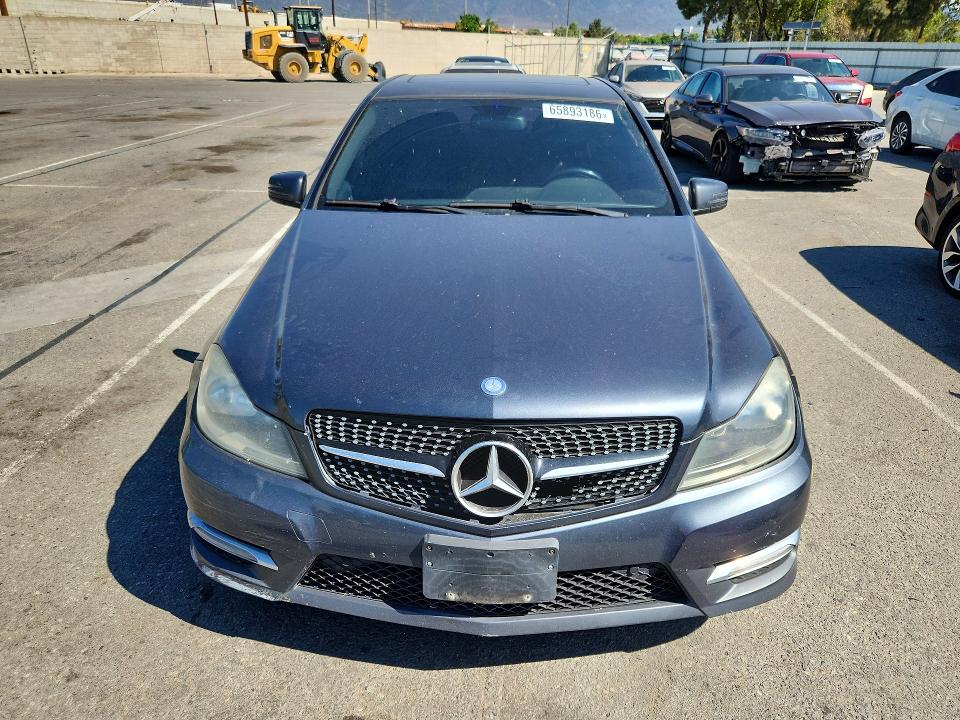 65893186 :رقم المزاد ، WDDGF4HB9DA754482 vin ، 2013 Mercedes-benz C مزاد بيع