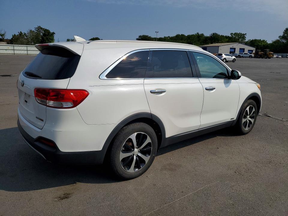2016 Kia Sorento მანქანა იყიდება აუქციონზე, vin: 5XYPHDA1XGG025353, აუქციონის ნომერი: 64786606