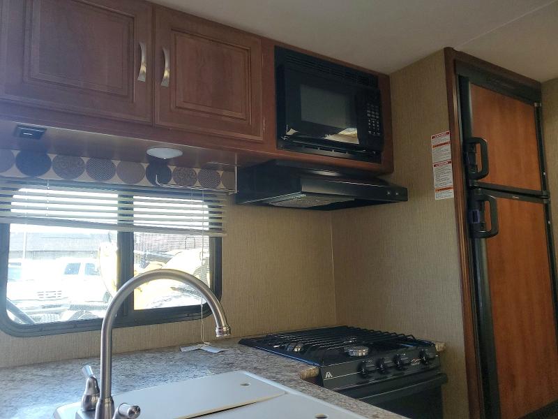 2017 Keystone Rv Recreational Vehicle (rv) მანქანა იყიდება აუქციონზე, vin: 4YDT2922XHT412220, აუქციონის ნომერი: 66567926