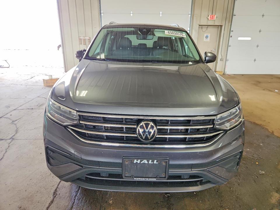 65050576 :رقم المزاد ، 3VV2B7AX9NM077902 vin ، 2022 Volkswagen Tiguan مزاد بيع