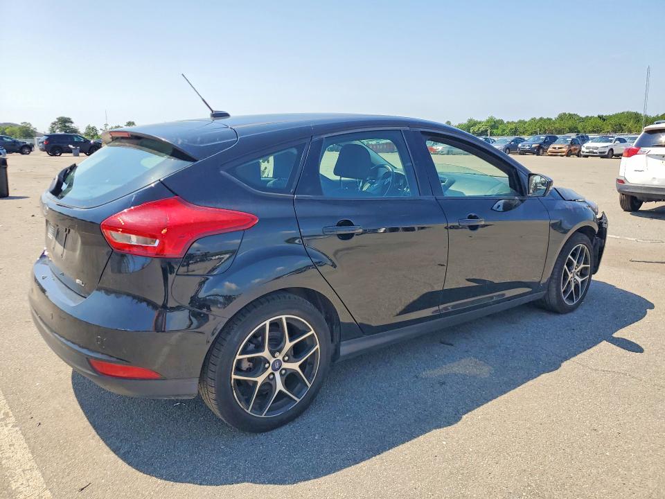 63238506 :رقم المزاد ، 1FADP3M21HL311401 vin ، 2017 Ford Focus مزاد بيع