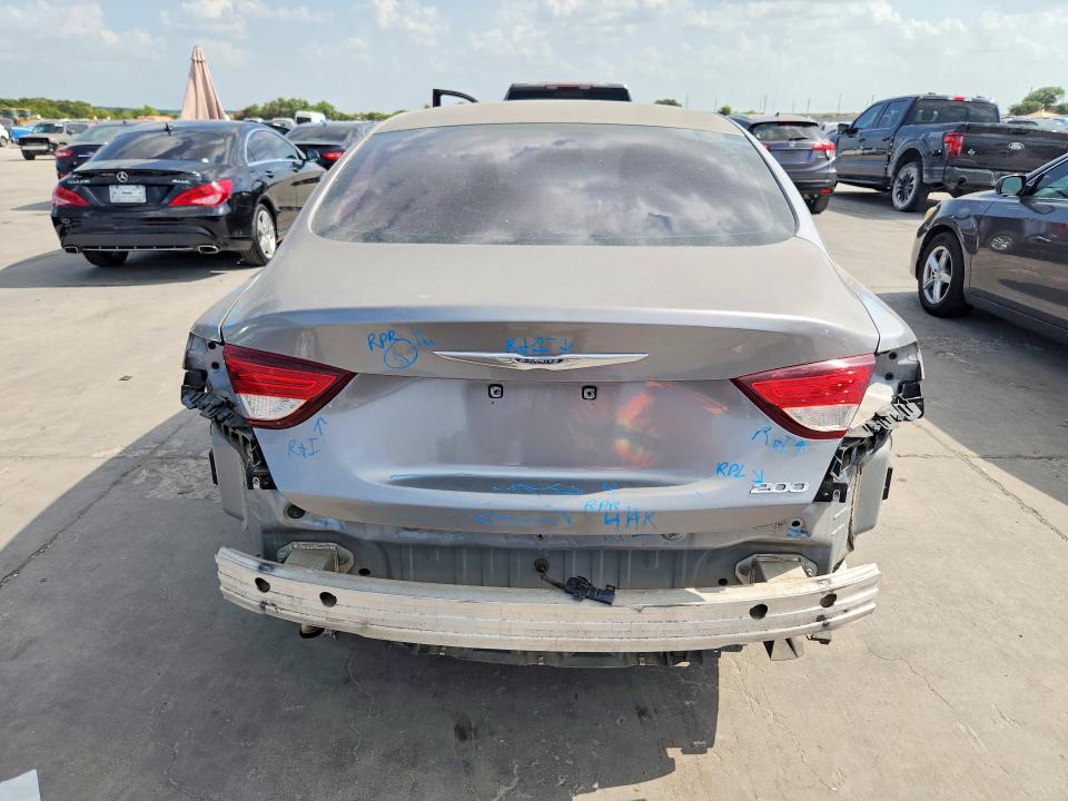 63444116 :رقم المزاد ، 1C3CCCAB0FN502335 vin ، 2015 Chrysler 200 مزاد بيع