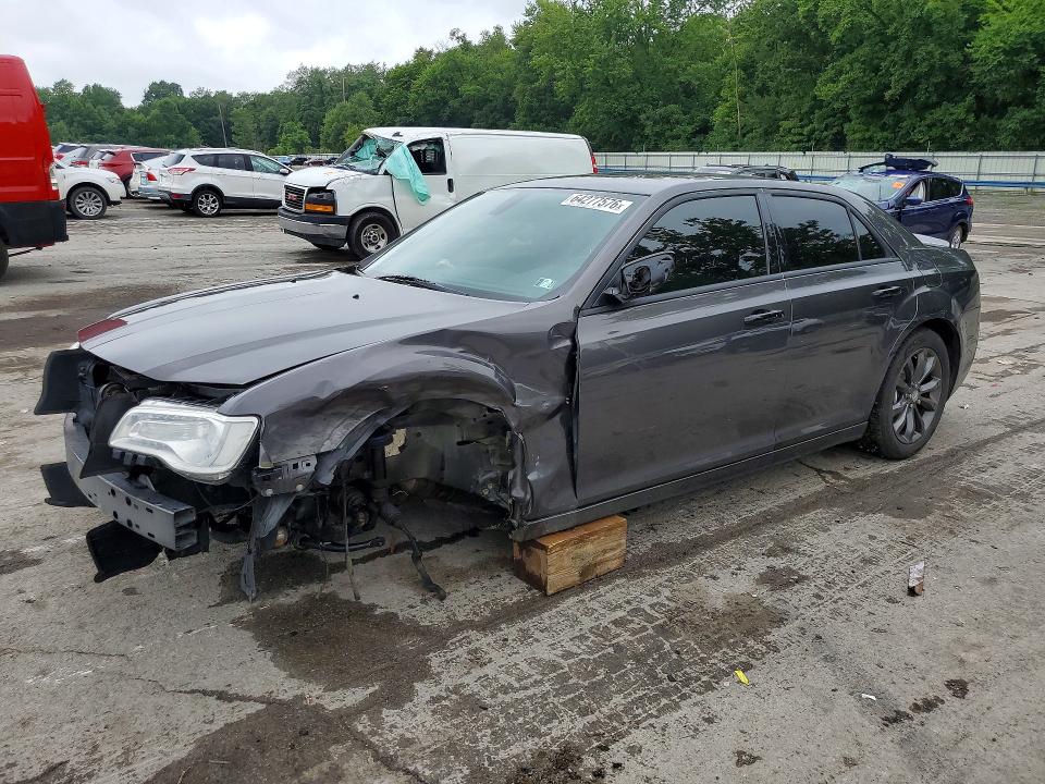 Aukcja sprzedaży 2015 Chrysler 300c, vin: 2C3CCAKG2FH781990, numer aukcji: 64277576