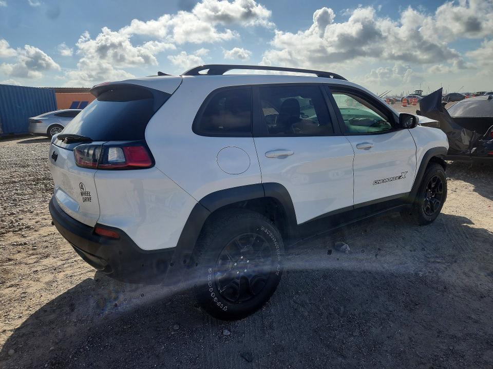 64690426 :رقم المزاد ، 1C4PJMCX4ND547350 vin ، 2022 Jeep Cherokee مزاد بيع