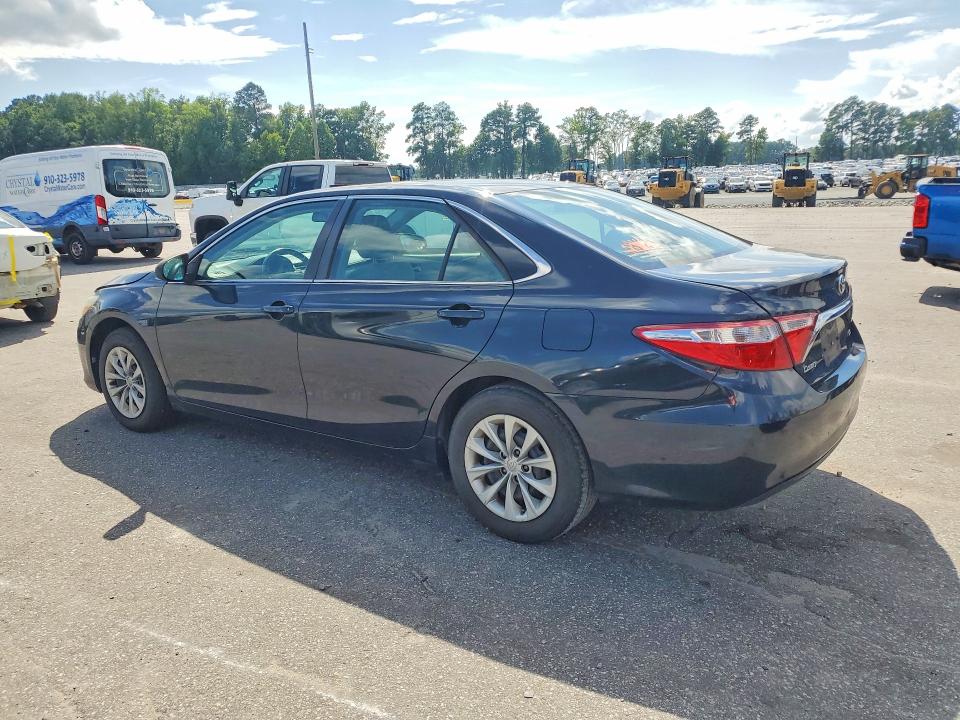 64017606 :رقم المزاد ، 4T4BF1FK2GR570091 vin ، 2016 Toyota Camry مزاد بيع