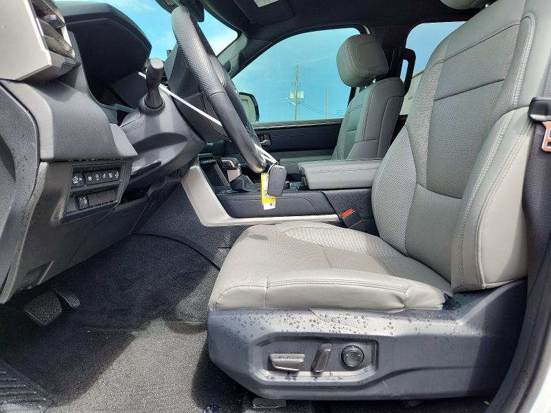Продаж на аукціоні авто 2025 Toyota Tundra, vin: 5TFJA5DB1SX283738, номер лоту: 65680326