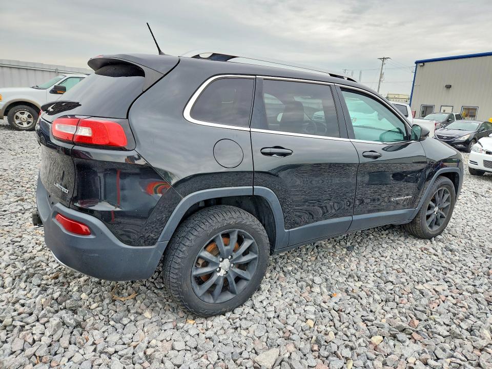 63450226 :رقم المزاد ، 1C4PJMDS8EW266207 vin ، 2014 Jeep Cherokee مزاد بيع