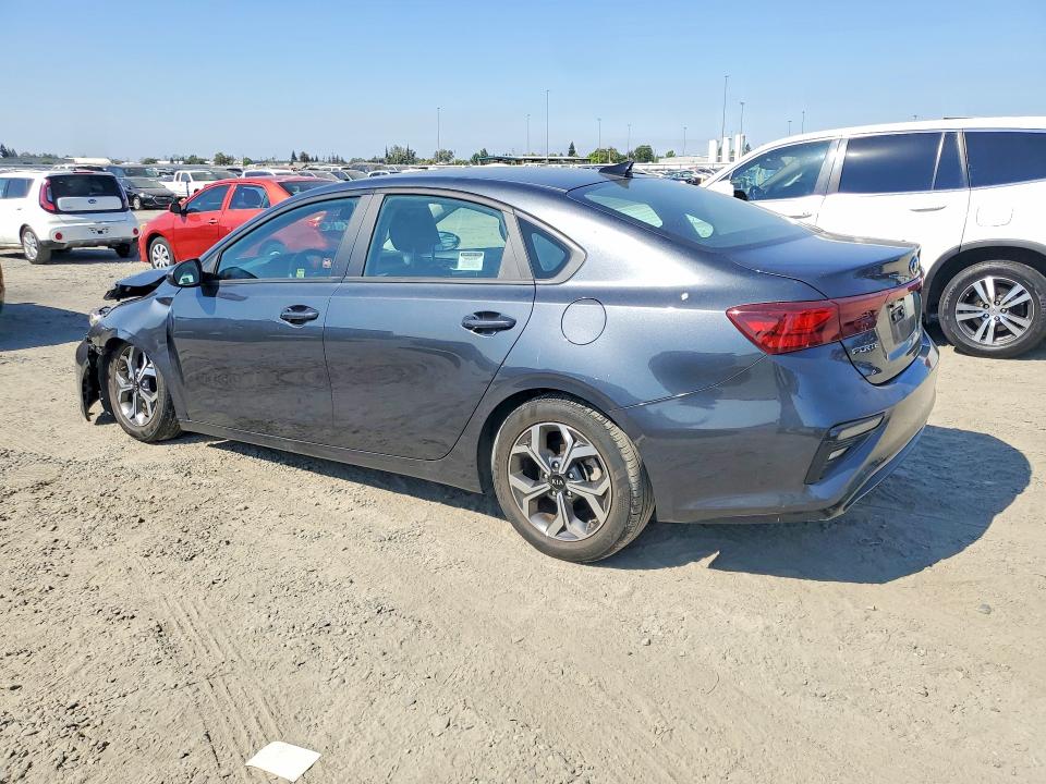 2021 Kia Forte მანქანა იყიდება აუქციონზე, vin: 3KPF24AD4ME306550, აუქციონის ნომერი: 64339486