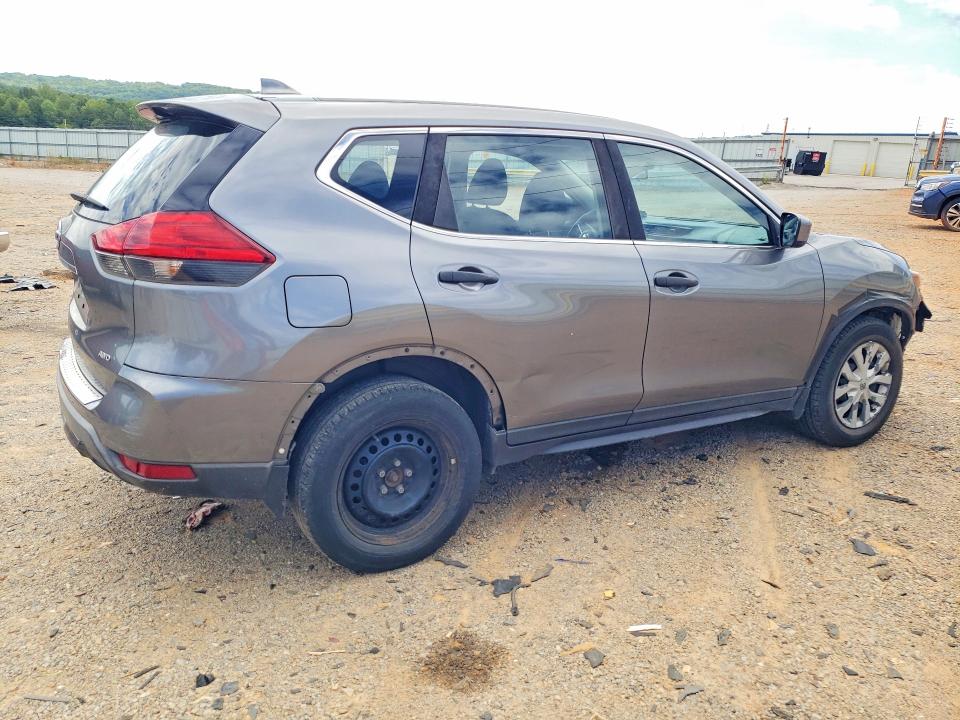 65262686 :رقم المزاد ، KNMAT2MV0HP565350 vin ، 2017 Nissan Rogue مزاد بيع