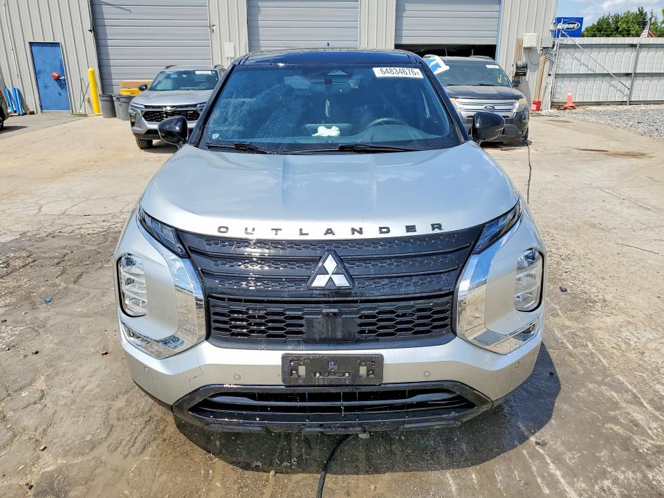 64834676 :رقم المزاد ، JA4J3VA80PZ043136 vin ، 2023 Mitsubishi Outlander مزاد بيع