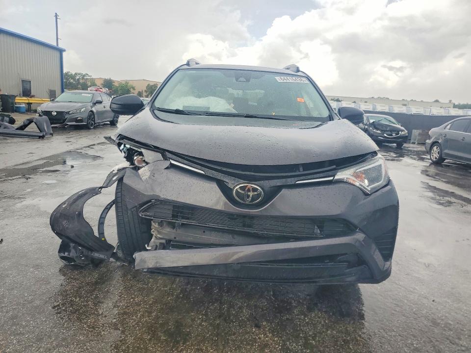 Aukcja sprzedaży 2017 Toyota Rav4, vin: JTMZFREV7HJ107406, numer aukcji: 64416436