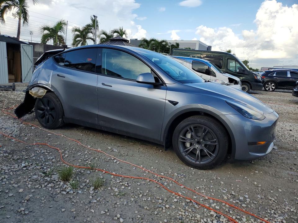 65916026 :رقم المزاد ، 7SAYGDEDXSF228922 vin ، 2025 Tesla Model Y مزاد بيع