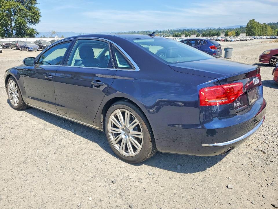 65051716 :رقم المزاد ، WAURVAFD4BN018643 vin ، 2011 Audi A8 مزاد بيع