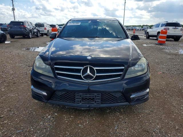 64702386 :رقم المزاد ، WDDGF4HB6EG216966 vin ، 2014 Mercedes-benz C مزاد بيع