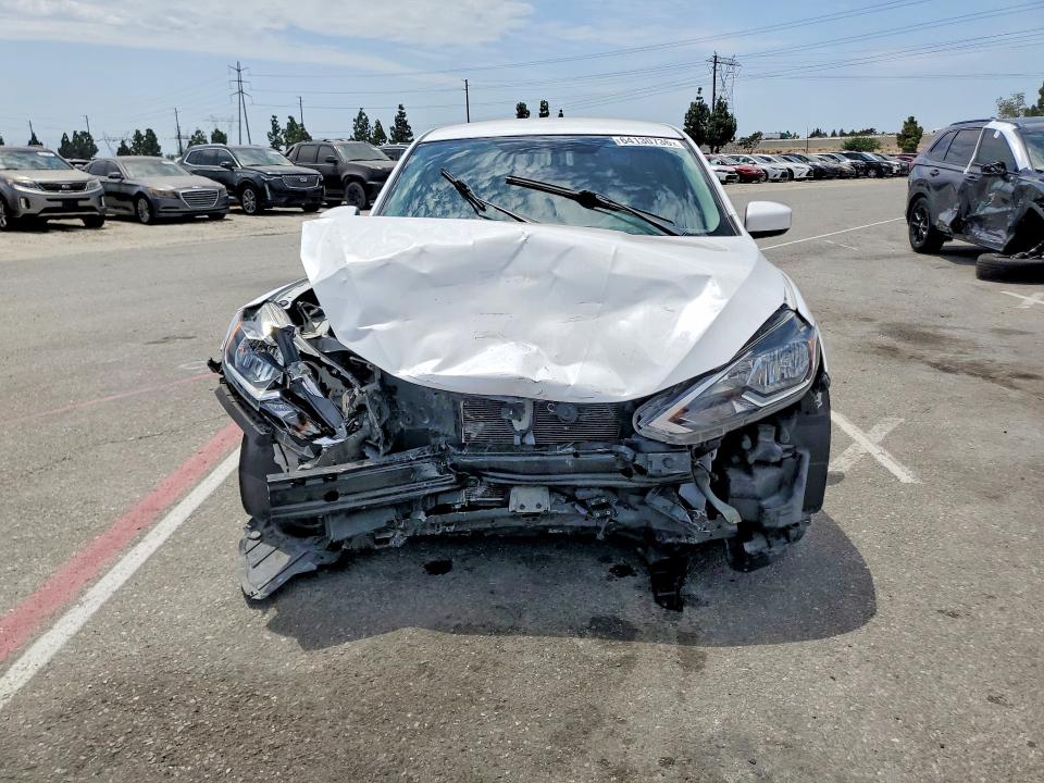 64130736 :رقم المزاد ، 3N1AB7AP6KY355673 vin ، 2022 Nissan Sentra مزاد بيع