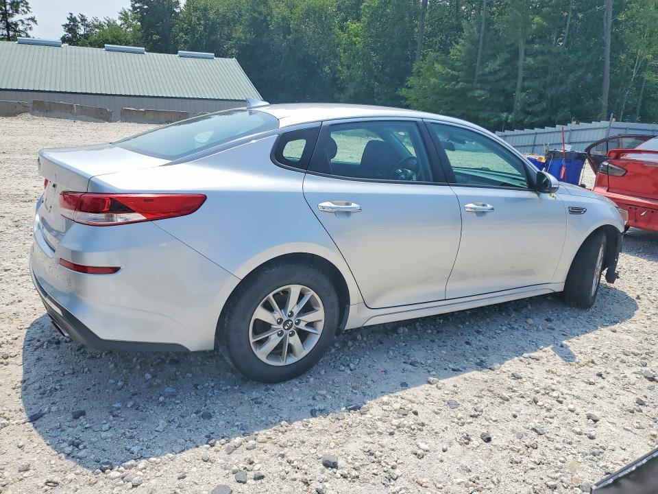 2019 Kia Optima მანქანა იყიდება აუქციონზე, vin: 5XXGT4L39KG282465, აუქციონის ნომერი: 64311556