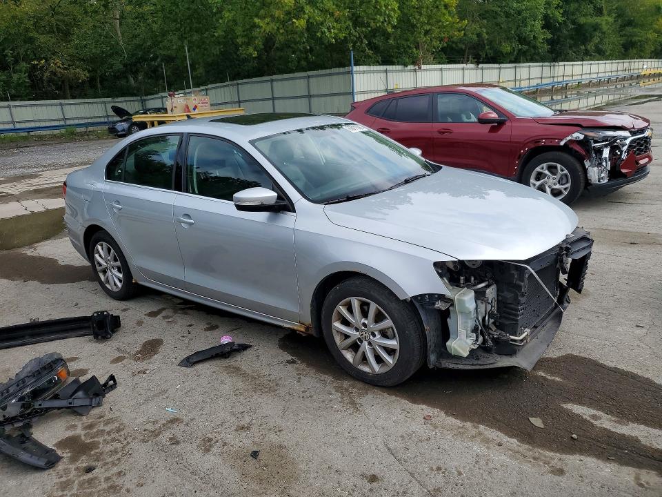 66811396 :رقم المزاد ، 3VWDP7AJ5DM447890 vin ، 2013 Volkswagen Jetta مزاد بيع