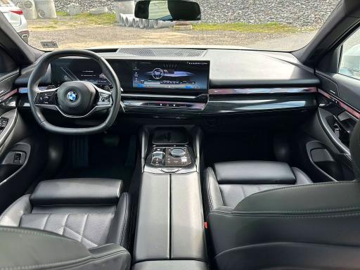 2027 Bmw 530 მანქანა იყიდება აუქციონზე, vin: WBA53FJ07VCY10095, აუქციონის ნომერი: 65168516