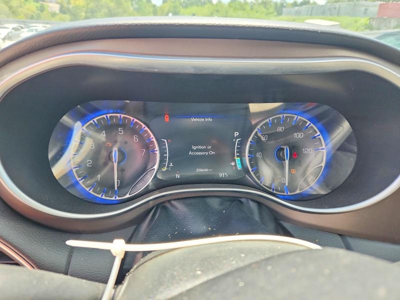 63448716 :رقم المزاد ، 2C4RC1EG1KR686942 vin ، 2019 Chrysler Pacifica مزاد بيع