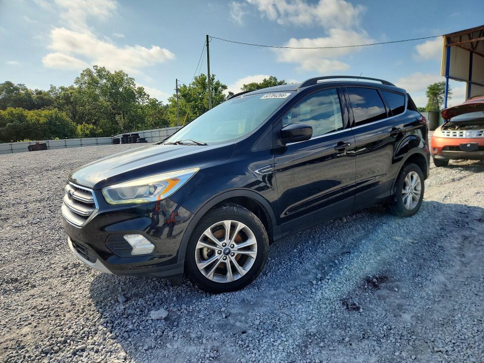 Auction sale of the 2017 Ford Escape, vin: 1FMCU0GD4HUA84110, lot number: 63784266