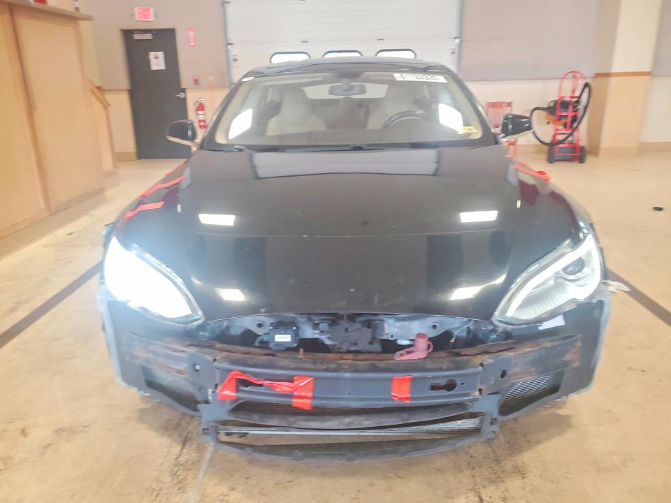 Продажа на аукционе авто 2013 Tesla Model S, vin: 5YJSA1CN0DFP22336, номер лота: 61722926