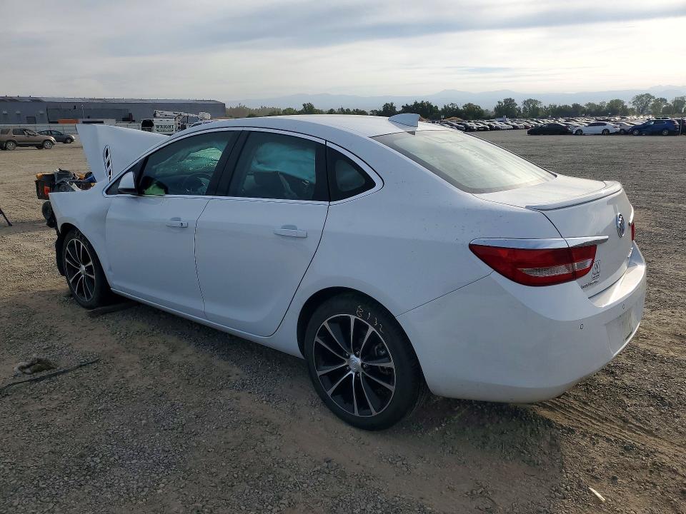 66098196 :رقم المزاد ، 1G4PW5SK8G4137839 vin ، 2016 Buick Verano مزاد بيع