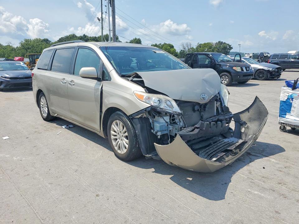 Aukcja sprzedaży 2015 Toyota Sienna, vin: 5TDYK3DC8FS687429, numer aukcji: 64755056