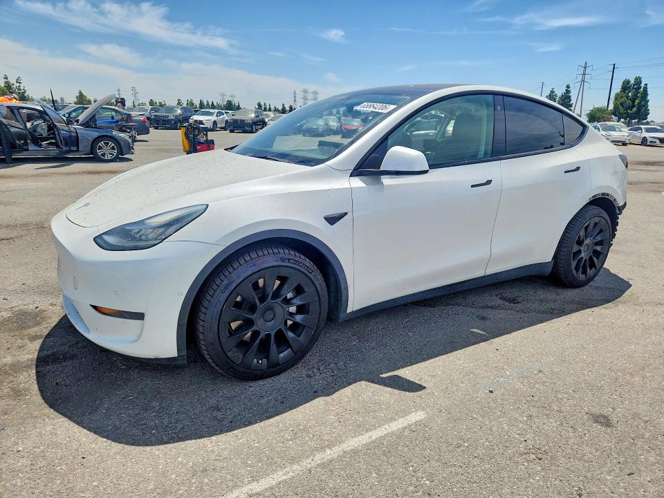 65864206 :رقم المزاد ، 7SAYGAEE7NF429723 vin ، 2022 Tesla Model Y مزاد بيع