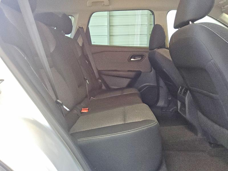 57057756 :رقم المزاد ، 5N1BT3BA7NC723157 vin ، 2022 Nissan Rogue مزاد بيع