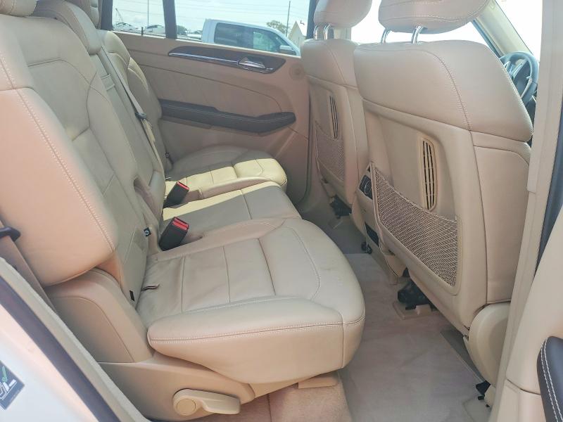 64725216 :رقم المزاد ، 4JGDF6EE3FA531473 vin ، 2015 Mercedes-benz Gl مزاد بيع