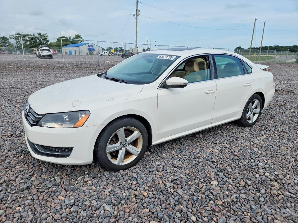 2012 Volkswagen Passat მანქანა იყიდება აუქციონზე, vin: 1VWBH7A37CC090010, აუქციონის ნომერი: 65691786