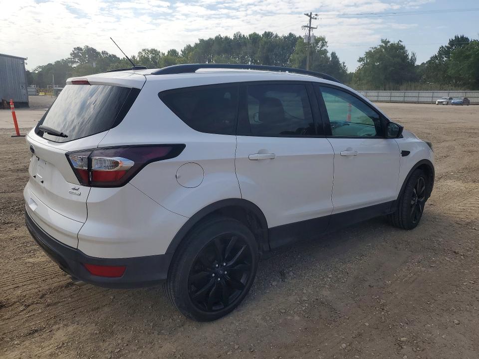 Aukcja sprzedaży 2017 Ford Escape, vin: 1FMCU0G92HUB95900, numer aukcji: 64163056
