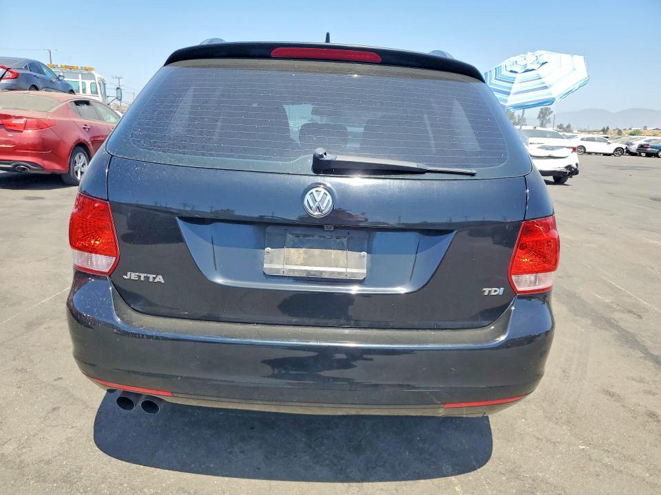 63564086 :رقم المزاد ، 3VWPL7AJ6BM667013 vin ، 2011 Volkswagen Jetta مزاد بيع