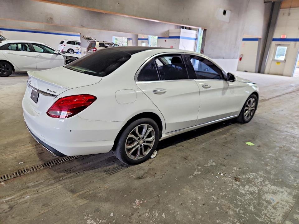 Продажа на аукционе авто 2016 Mercedes-benz C, vin: 55SWF4KB3GU127074, номер лота: 63802586