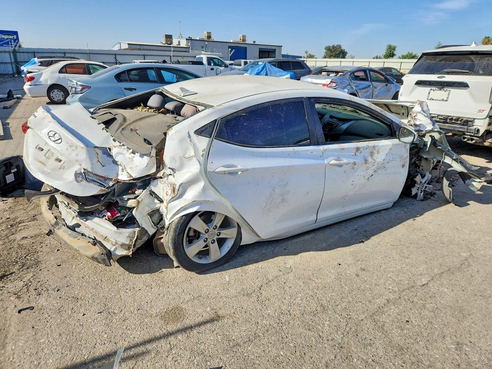 2013 Hyundai Elantra მანქანა იყიდება აუქციონზე, vin: 5NPDH4AE2DH435400, აუქციონის ნომერი: 64818256