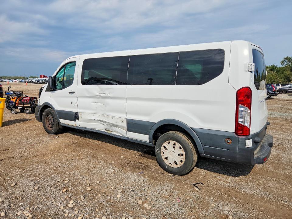 67329696 :رقم المزاد ، 1FBZX2ZM1FKA31487 vin ، 2015 Ford Transit مزاد بيع