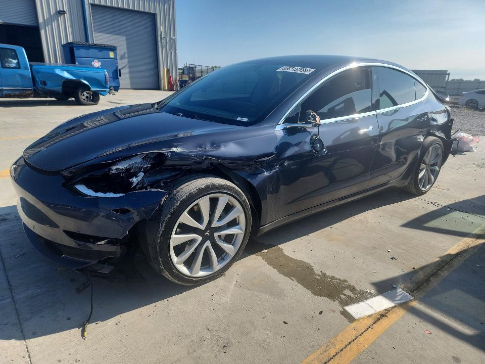 66212396 :رقم المزاد ، 5YJ3E1EB9KF389238 vin ، 2019 Tesla Model 3 مزاد بيع