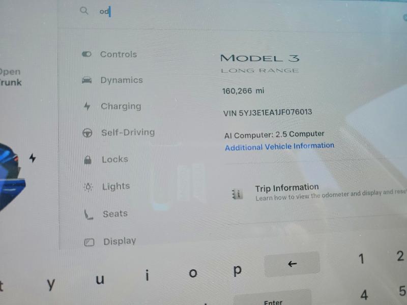 63608086 :رقم المزاد ، 5YJ3E1EA1JF076013 vin ، 2018 Tesla Model 3 مزاد بيع